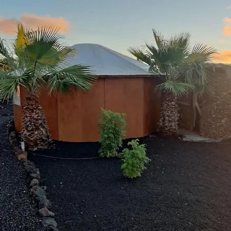 Gemuetliche Holzjurte La Asomada Lanzarote Apartment Tias Exterior photo